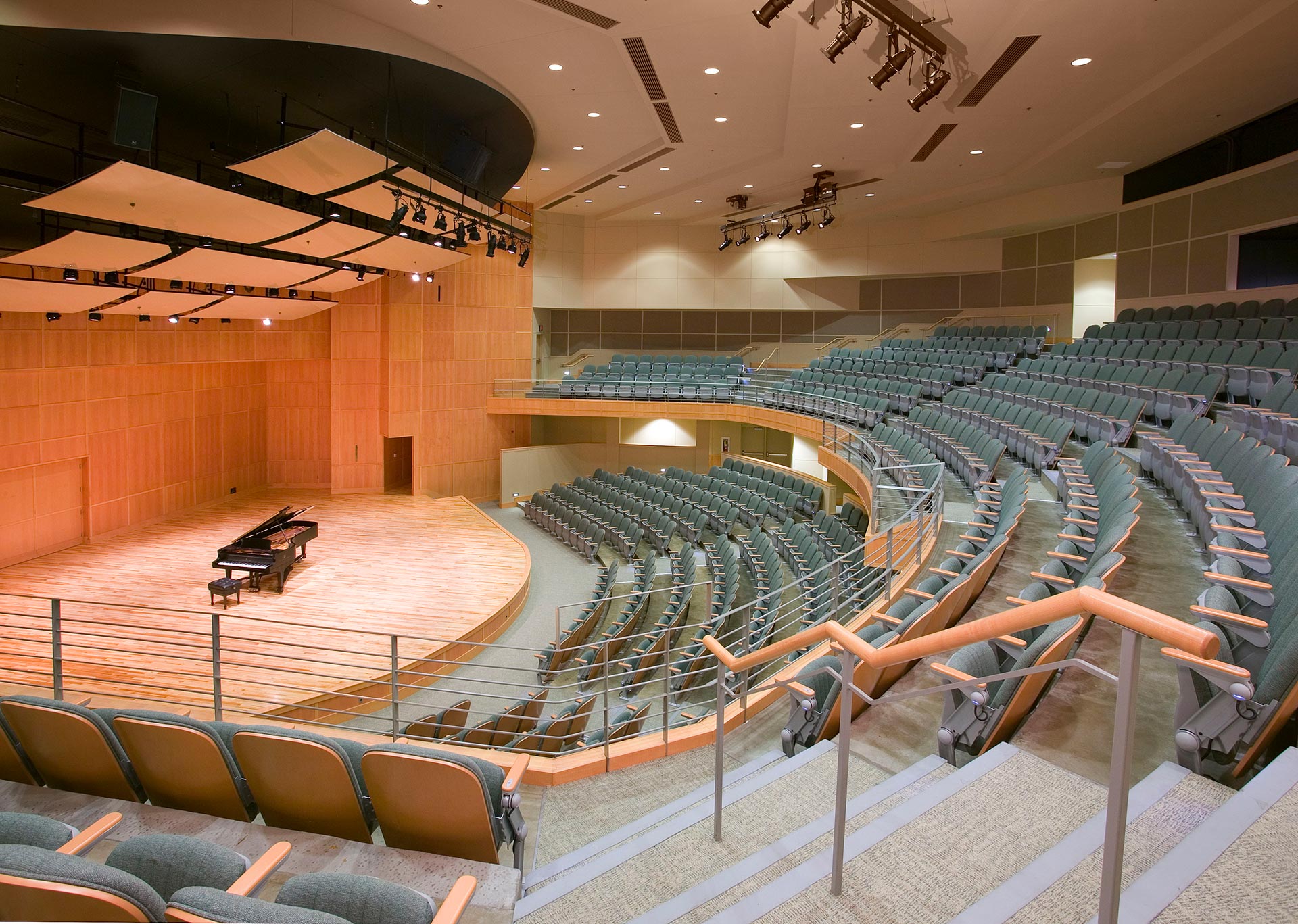 Ford Recital Hall, Auditorium
